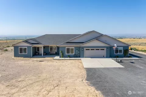 13031 NW Rd 14, Quincy, WA 98848