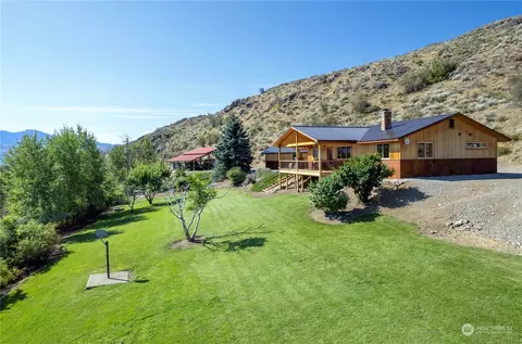 803 Twisp Carlton Rd, Twisp, WA 98856 photo 2