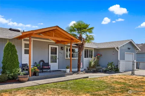 310 3rd Pl S, Algona, WA 98001
