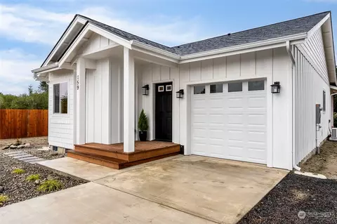 159 Sea Breeze Loop SE, Ocean Shores, WA 98569