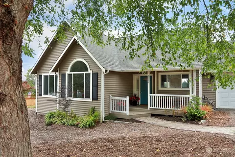1326 Sealawn Blvd, Freeland, WA 98249