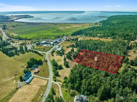 2 R33220-075-0100, Camano Island, WA 98282