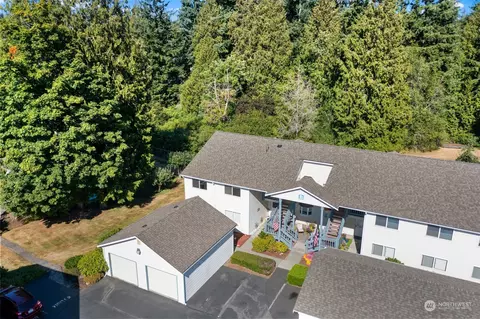 20617 28th Ave W #B2, Lynnwood, WA 98036