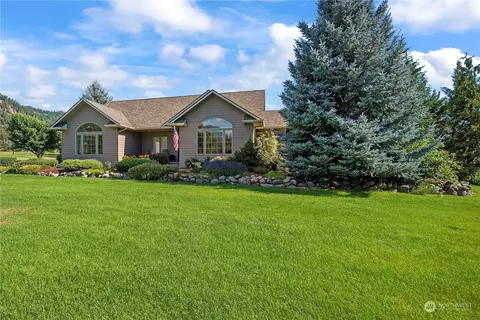 12290 Village View Dr, Leavenworth, WA 98826