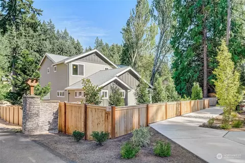 17914 Dayton Ave N, Shoreline, WA 98133