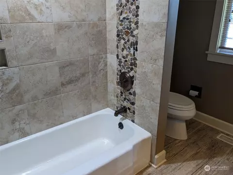 1108 Loraine St, Enumclaw, WA 98022 photo 14