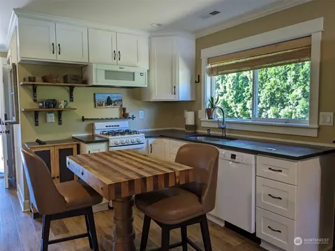 1108 Loraine St, Enumclaw, WA 98022 photo 17
