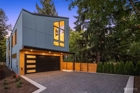 8736 124th Ave NE, Kirkland, WA 98033