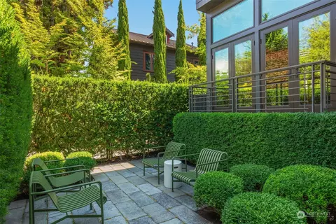 4237 E Lee St, Seattle, WA 98112 photo 2