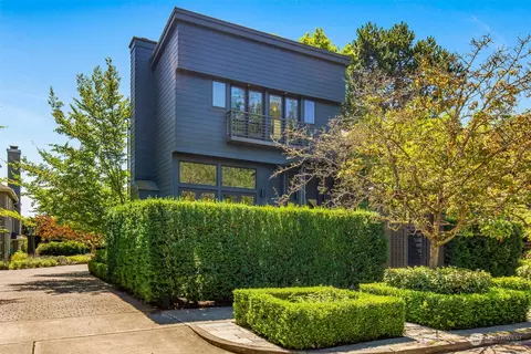 4237 E Lee St, Seattle, WA 98112