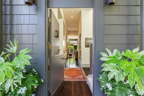 4237 E Lee St, Seattle, WA 98112 photo 3