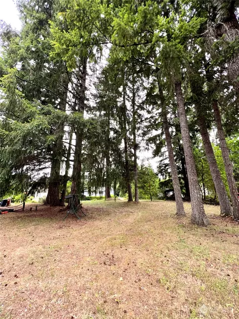 19610 18th St SW, Lakebay, WA 98349