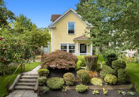 929 24th Ave, Seattle, WA 98122
