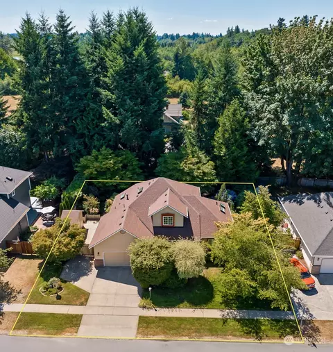 2207 20th Ave NE, Olympia, WA 98506