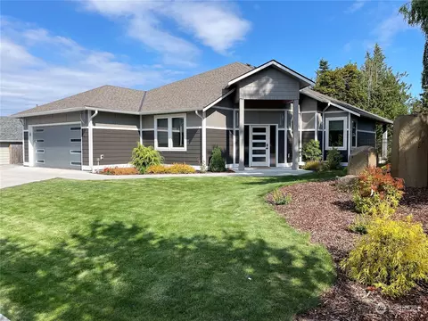 41 Morgison Loop, Sequim, WA 98382