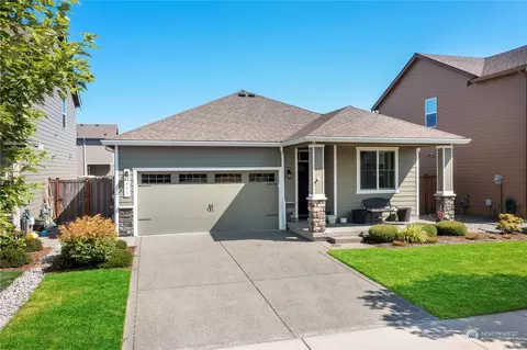 555 Petersen Dr E, Enumclaw, WA 98022