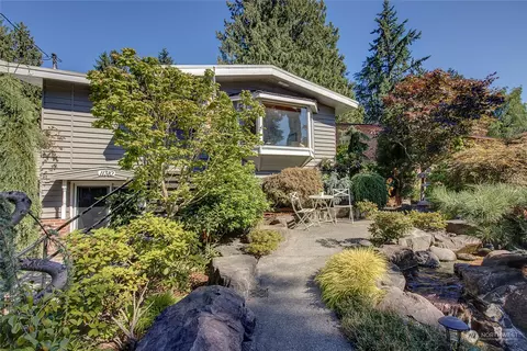 11310 40th Ave NE, Seattle, WA 98125