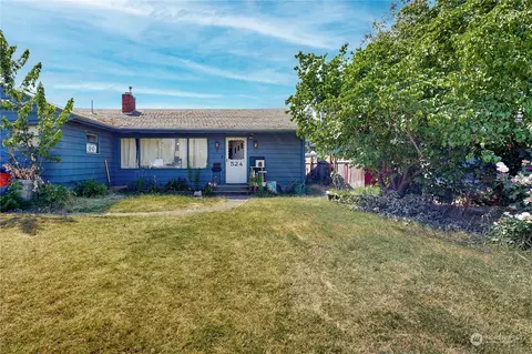 524 SE 12th St, College Place, WA 99324