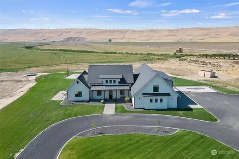 2617 Byrnes Rd, Touchet, WA 99360