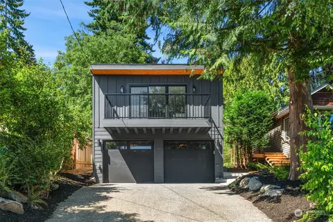 7731 34th Ave NE, Seattle, WA 98115