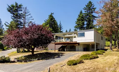 469 Nez Perce Pl, La Conner, WA 98257