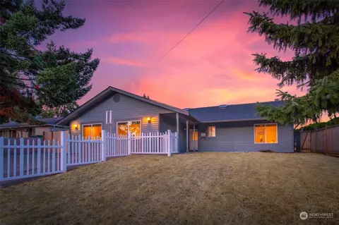 24307 58th Pl W, Mountlake Terrace, WA 98043