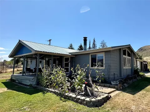 35 Highway 7, Tonasket, WA 98855