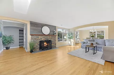619 W Main St, Monroe, WA 98272
