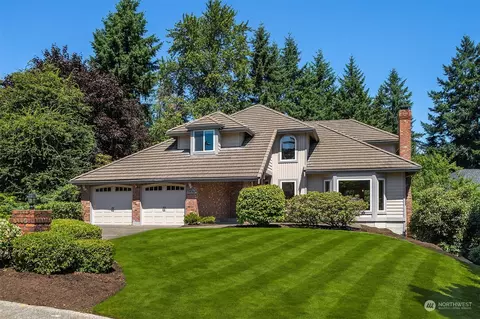 3936 113th Ave NE, Bellevue, WA 98004