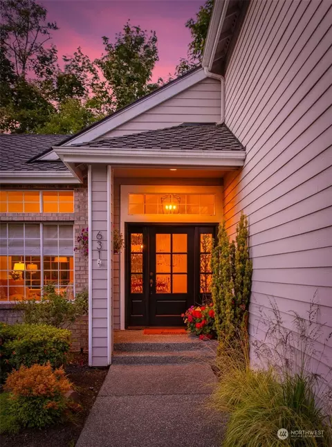 631 40th Pl, Everett, WA 98201 photo 2