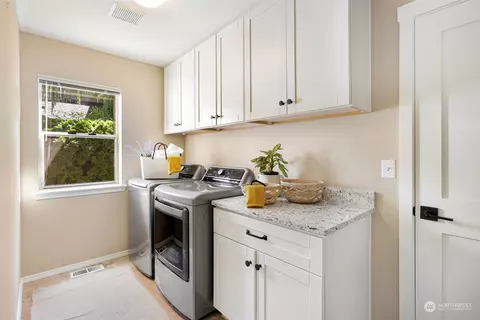 631 40th Pl, Everett, WA 98201 photo 13