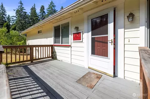 3641 Boundary Trl NW, Bremerton, WA 98312