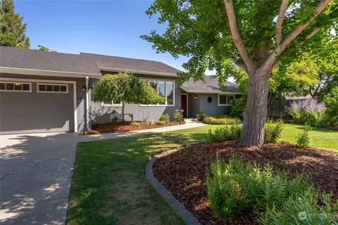 1670 Concord Pl, Wenatchee, WA 98801
