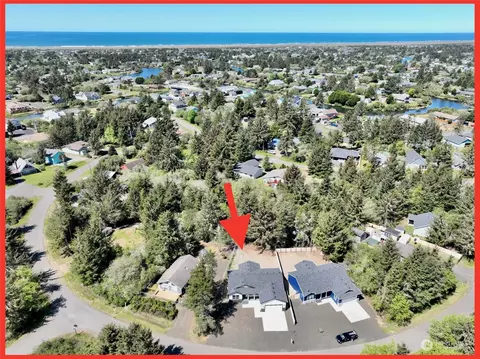 146 Spruce Loop SW, Ocean Shores, WA 98569