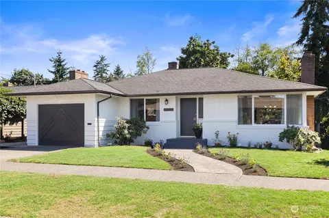 4807 SW Walker St, Seattle, WA 98116
