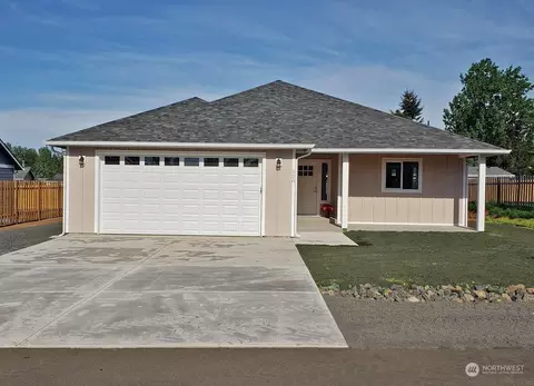 519 NW 7th Ave, Napavine, WA 98565