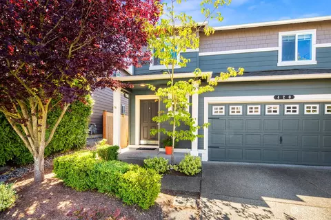 420 203rd St SW, Lynnwood, WA 98036