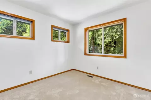 215 SE 173rd Pl, Bothell, WA 98012 photo 24