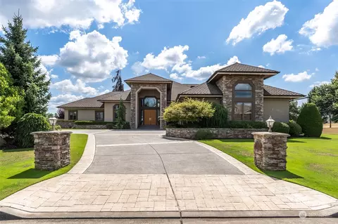 337 Island Green Way, Lynden, WA 98264