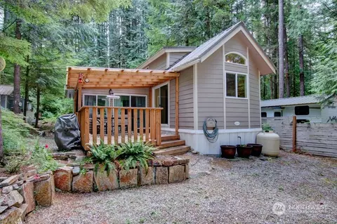 39 3 Schinn Canyon Cir, Deming, WA 98244