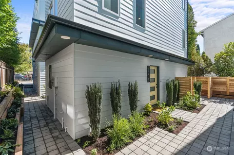 3608 Linden Ave N, Seattle, WA 98103