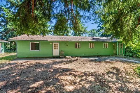 15838 Vail Loop SE, Rainier, WA 98576
