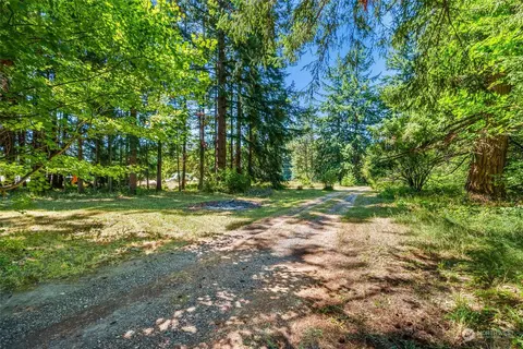 15838 Vail Loop SE, Rainier, WA 98576 photo 23