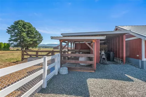 7407 Thomas Rd, Bow, WA 98232 photo 26