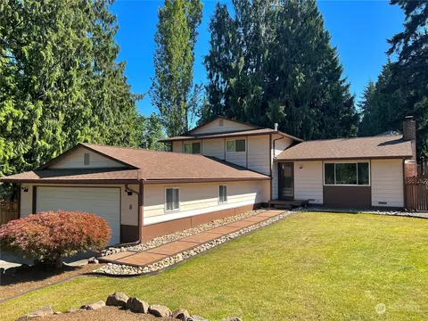 8 156th Pl SW, Bothell, WA 98012