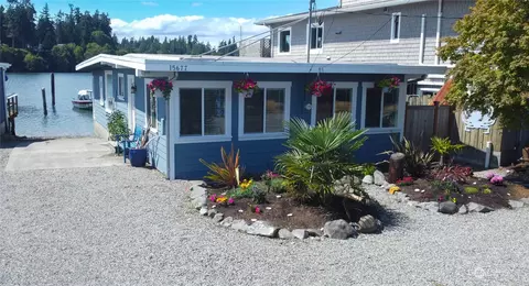 15677 Point Monroe Dr NE, Bainbridge Island, WA 98110