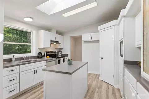 271 E Leffler Loop Rd, Grapeview, WA 98546 photo 9