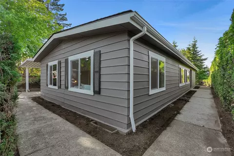 11814 NE 172nd St, Bothell, WA 98011 photo 3