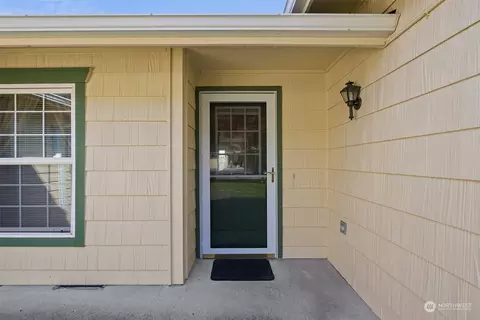 208 Eb Browning Dr, Centralia, WA 98531 photo 3