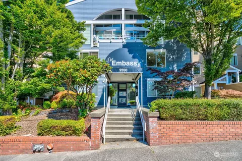 2350 10th Ave E #212, Seattle, WA 98102